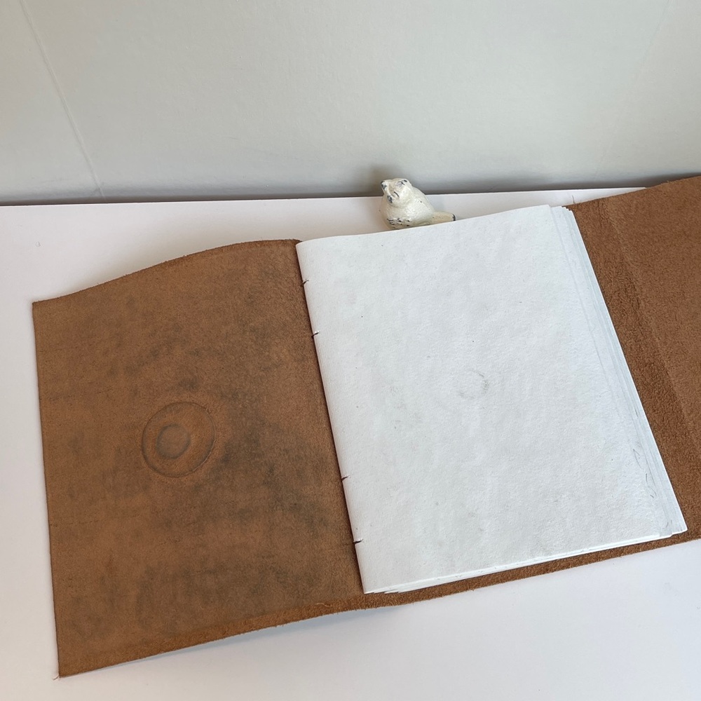 Cracker Barrel Horse Die Cut Leather Journal - Picture 6 of 12